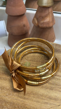 Load image into Gallery viewer, Glitz &amp; Gold Glitter Jelly Bracelet Set