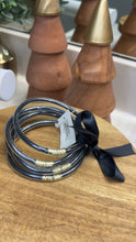 Load image into Gallery viewer, Black Glitter Jelly Bracelet Set
