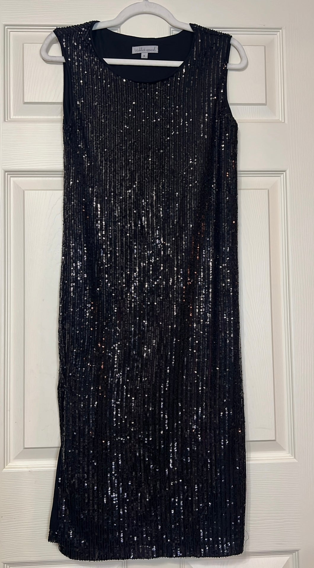 A Grand Party Black Side Slit Sequin Dress