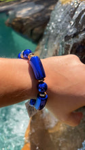 Load image into Gallery viewer, Ocean Blue Metallic Bracelet